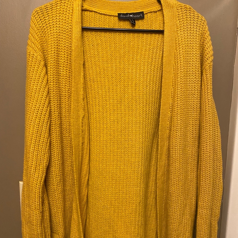 Sweater/cardigan